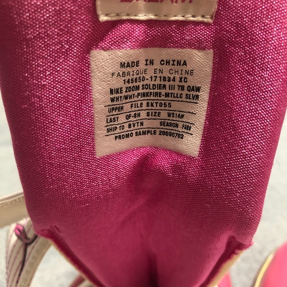 LeBron Zoom Generation 3 Breast Cancer Awareness - Picture 3 of 8